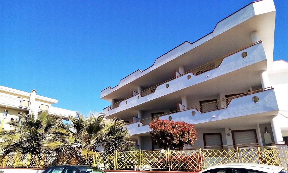 Villa Rosa Apartment | Relaxing Retreat by the Sea