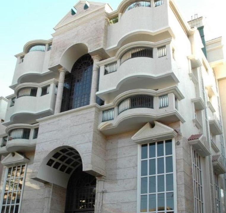 Cooke Town Hotel | ITIS Suites