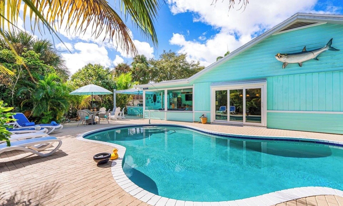 Delray Beach House | Its 5 O`clock Somewhere | Heated Pool & Firepit