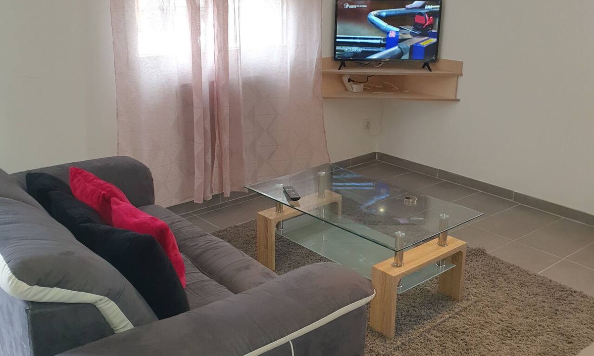 Montmuzard Apartment | Iyado21000