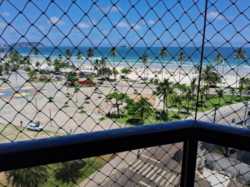 Jardim Tejereba Apartment | Jóia da Enseada, com serviços de praia, de frente para o mar, 50 mts da praia,3 quartos e varandas com vista para o mar, TV smart, WI-FI, estacionamento