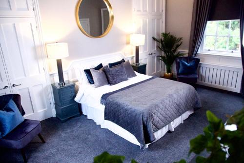 Harleston Hotel | J.D.Young