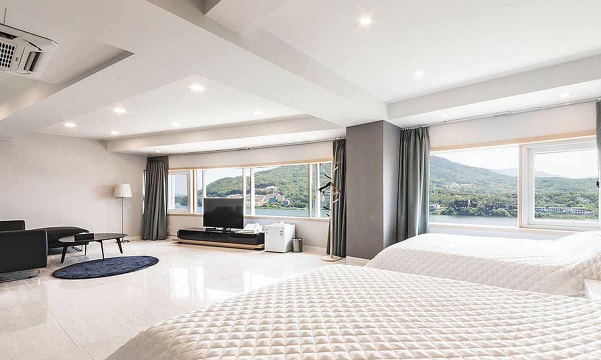 Okcheon Hotel | J hotel