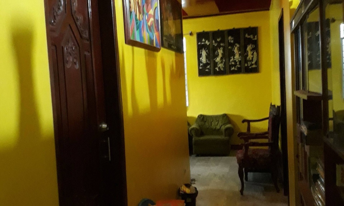 Caloocan House | Jack & Claud Bed & Breakfast Guest House