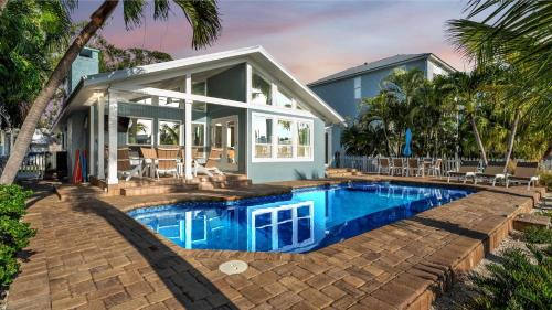 Holmes Beach House | Jackies Cottage