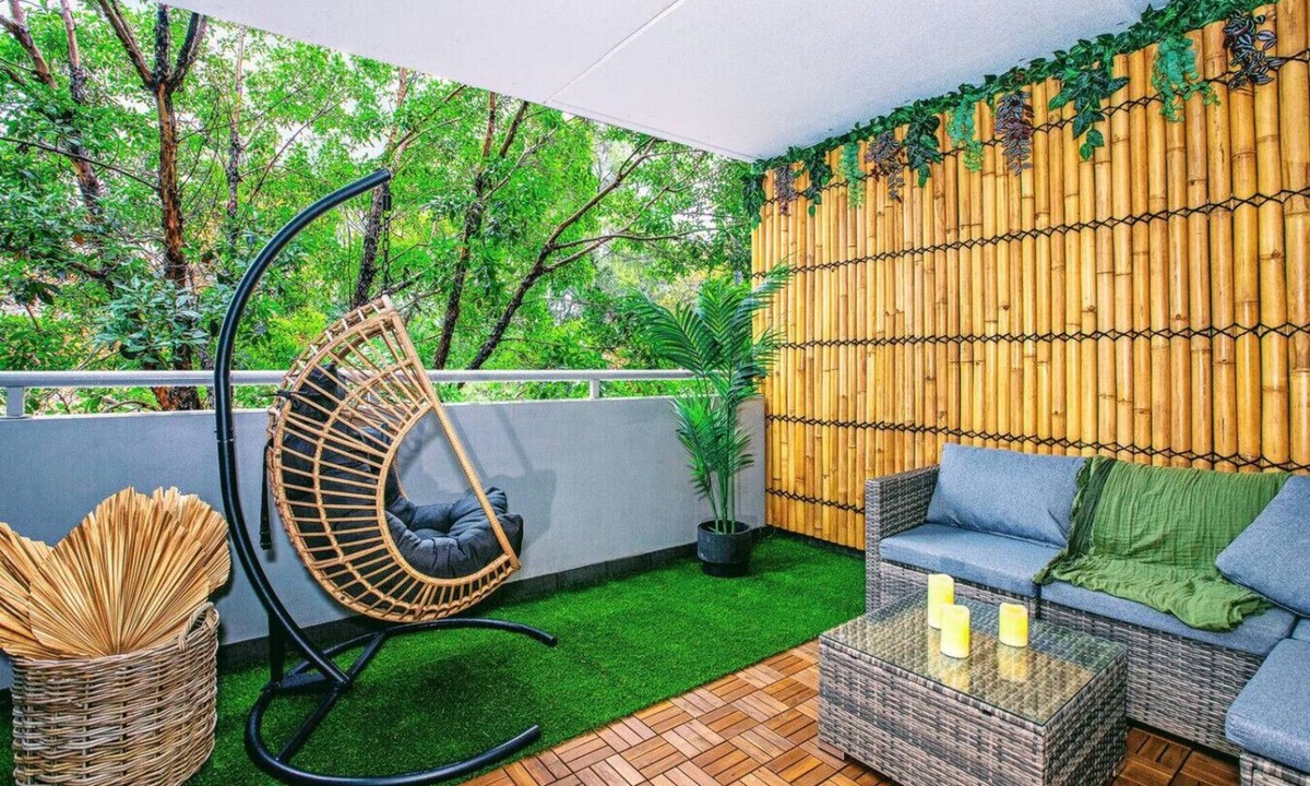 Redfern Apartment | Jacks Unique Central Lodging w Pool, Gym & Parking