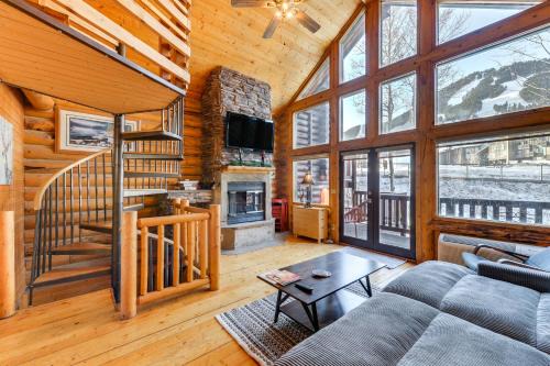 Jackson House | Jackson Condo w/Fireplace < Half Mi to Snow King!