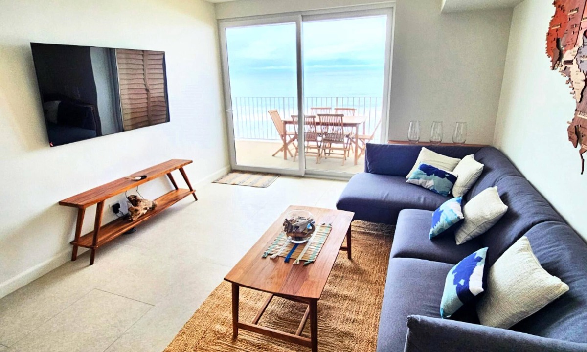 Jaco Condo | Jaco Beachfront Oasis 2-bedroom condo on Jaco Beach - Pacific Point #800