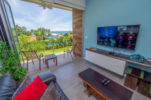 Jaco Apartment | Jaco Sunset Boulevard Beachfront Condo