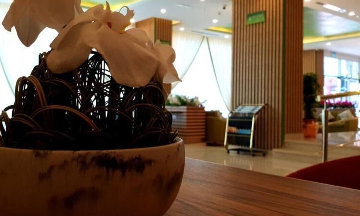Bur Dubai Hotel | Jacob's Garden Hotel