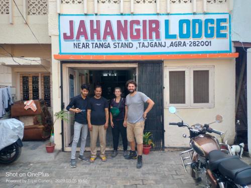 Taj Ganj Cabin | Jahangir lodge