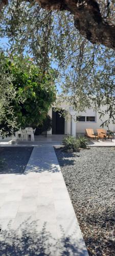 Aipeia House | Janis Home