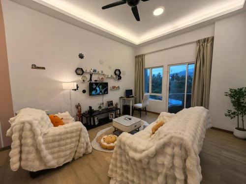 Kampung Pokok Asam Apartment | Japanese Style Suite 9Pax Alston & Amber