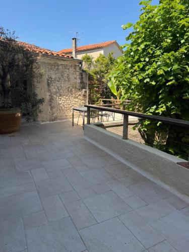 Lodeve Apartment | Jardin d'Ayush