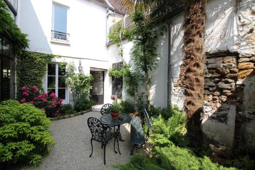 Nangis Bed & Breakfast | Jardin de Mathilde
