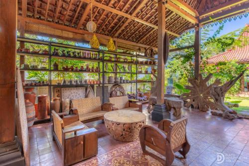 Central Lombok House | JavaLO Lite