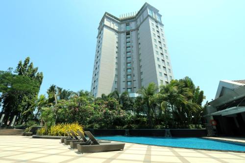 Surabaya Hotel | Java Paragon Hotel & Residences