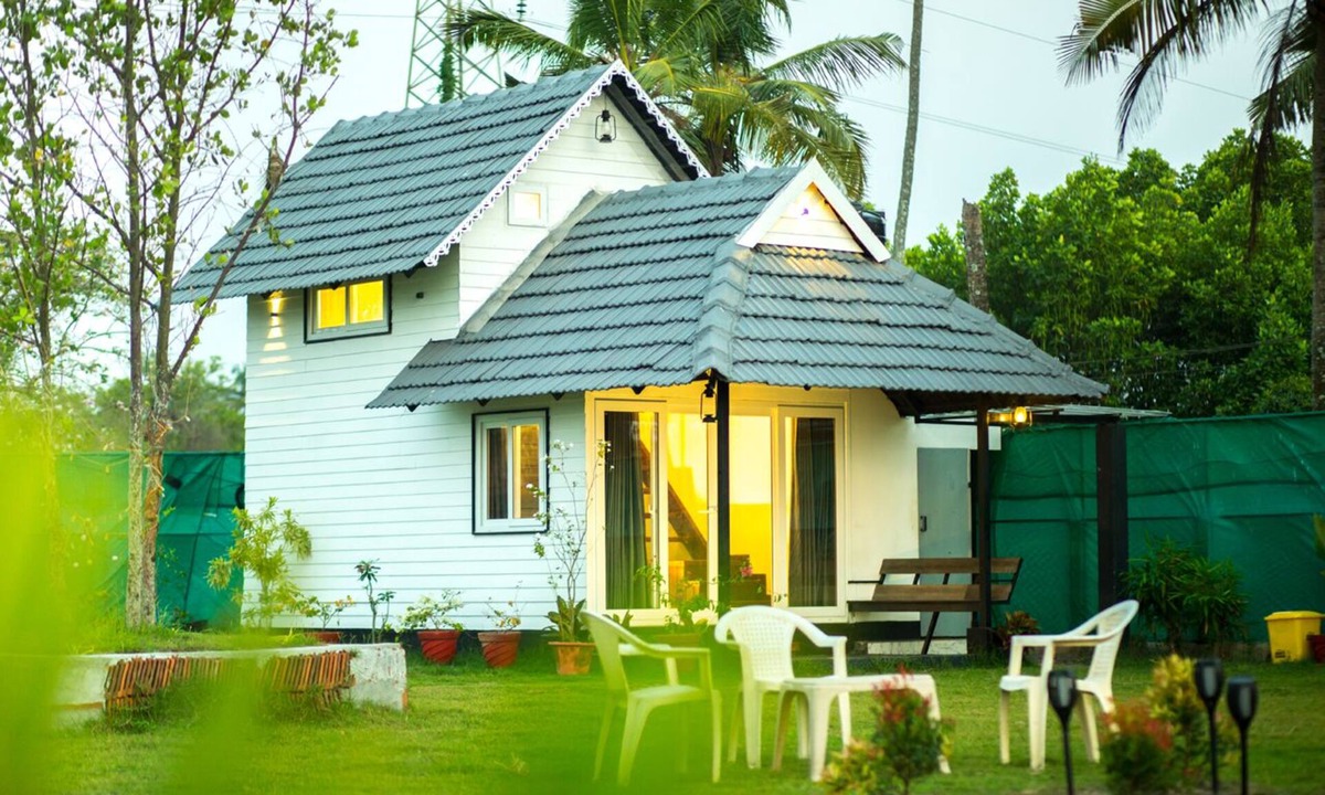 Kumbalangi Cottage | JC Den Villa Kochi by VOYE HOMES