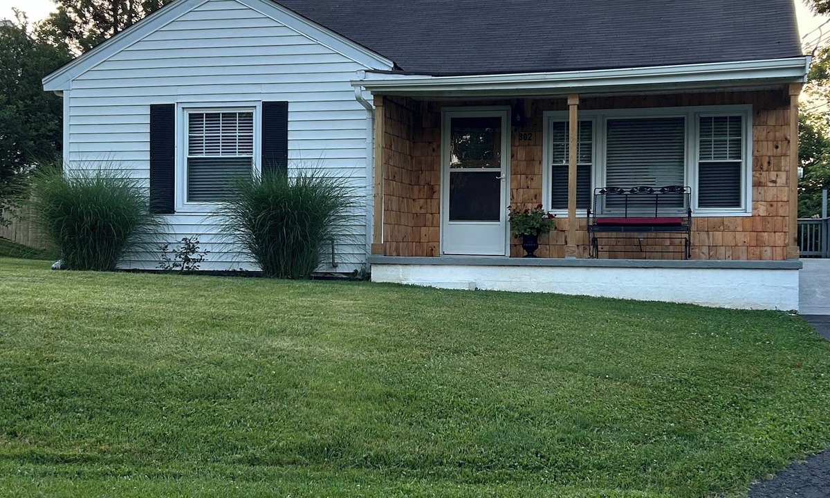 Williamstown Cottage | JC’s Cottage is less than 5 minutes from The Ark Encounter!