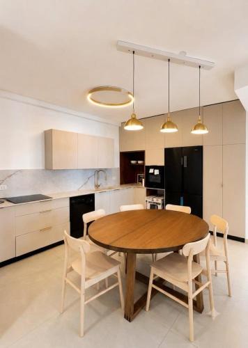 Kiryat HaLeom Apartment | Jerusalem Central - Spacious 3 Bedroom
