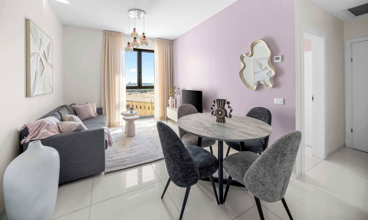 Nachlaot Apartment | Jerusalem Gem: Modern Flat, Balcony & City Center