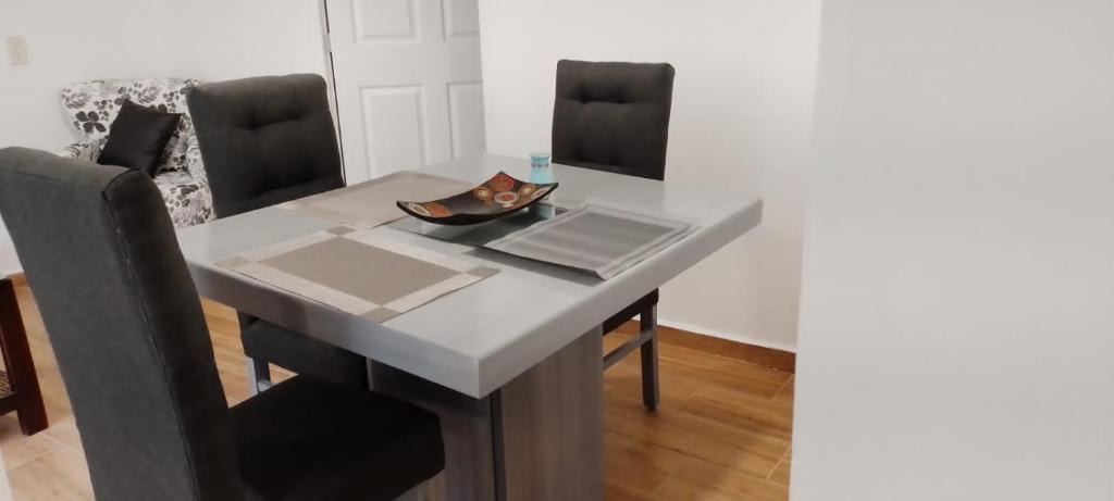Coyoacan Apartment | Jess