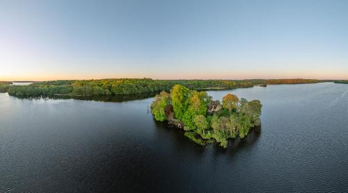 Vaerlose House | Jesters Island