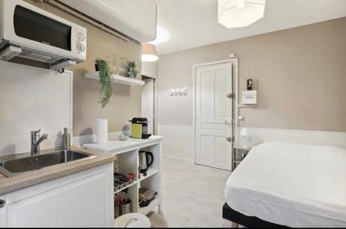 Saint-Louis Apartment | Jeu de Paume