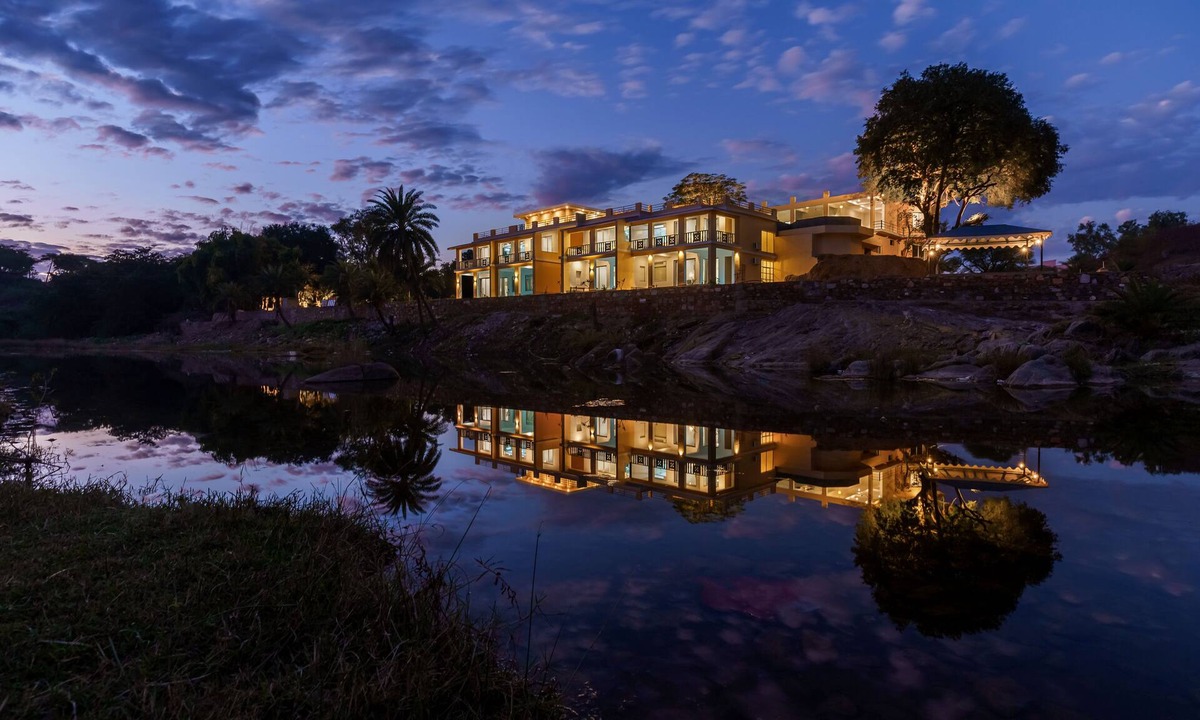 Jharol Hotel | Jhadol Bagh