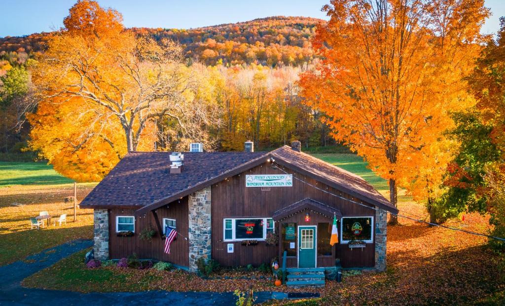 Windham Hotel | Jimmy OConnor's Windham Mtn Inn