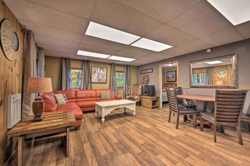 Huntingdon Apartment | ‘John Wayne' Apartment - Deck, BBQ, Horses On-Site