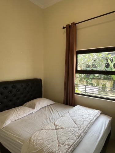 Ngaglik Villa | Jojo's Villa Batu