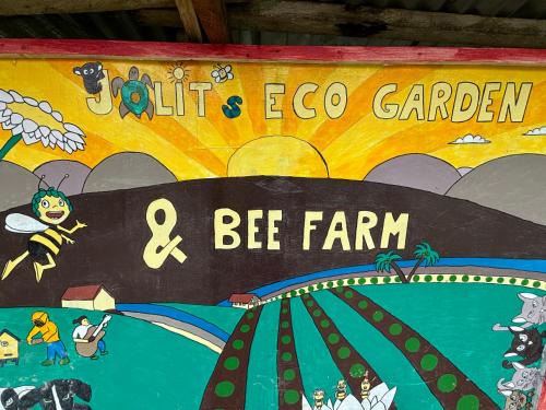 Batuan House | Jolits EcoGarden Hostel