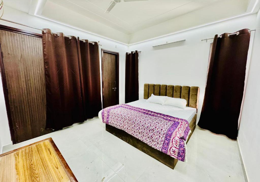 Hazratganj Apartment | Jp suites