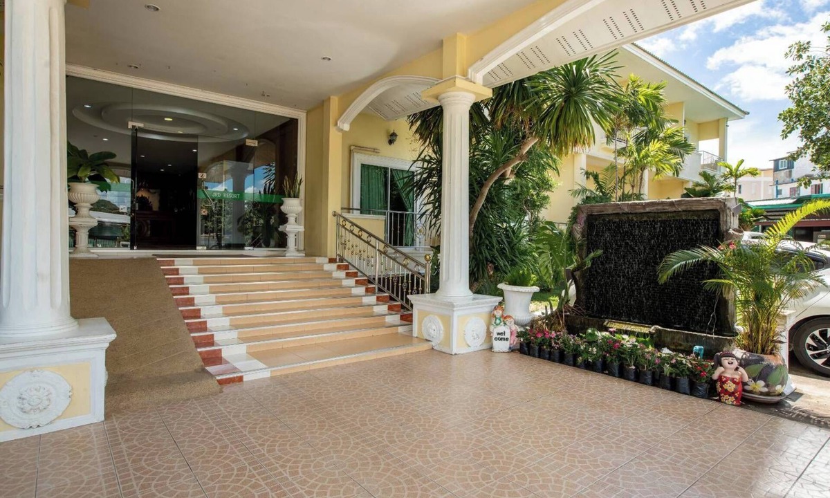 Lop Buri Hotel | JRD Resort