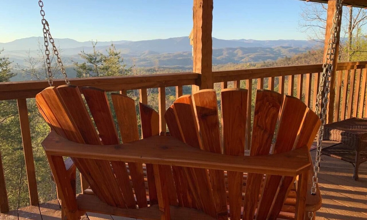 Sevierville Cabin | July 4th Available Now!