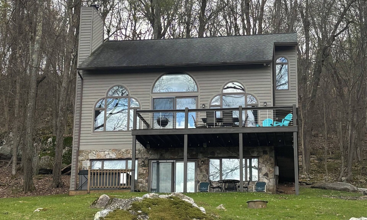 McHenry House | July 4th Special! 4BR/4BA~Pet Friendly~Near Wisp~Great Fireworks!