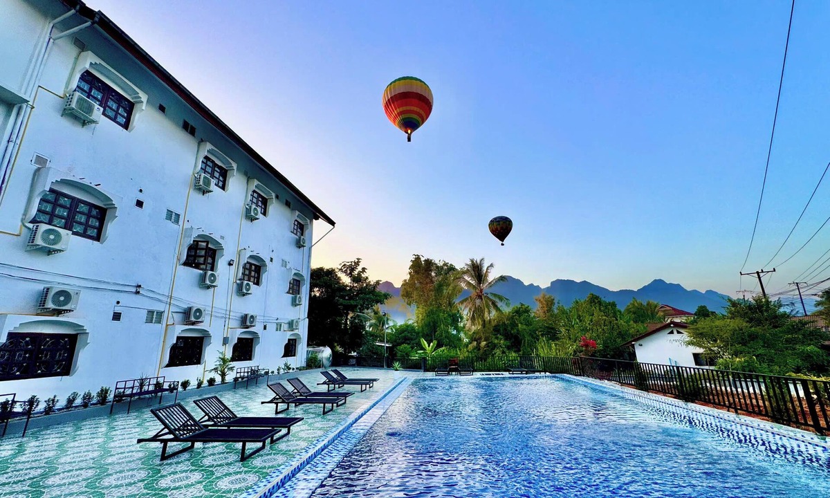 Vang Vieng Bed & Breakfast | Jungle Backpackers View
