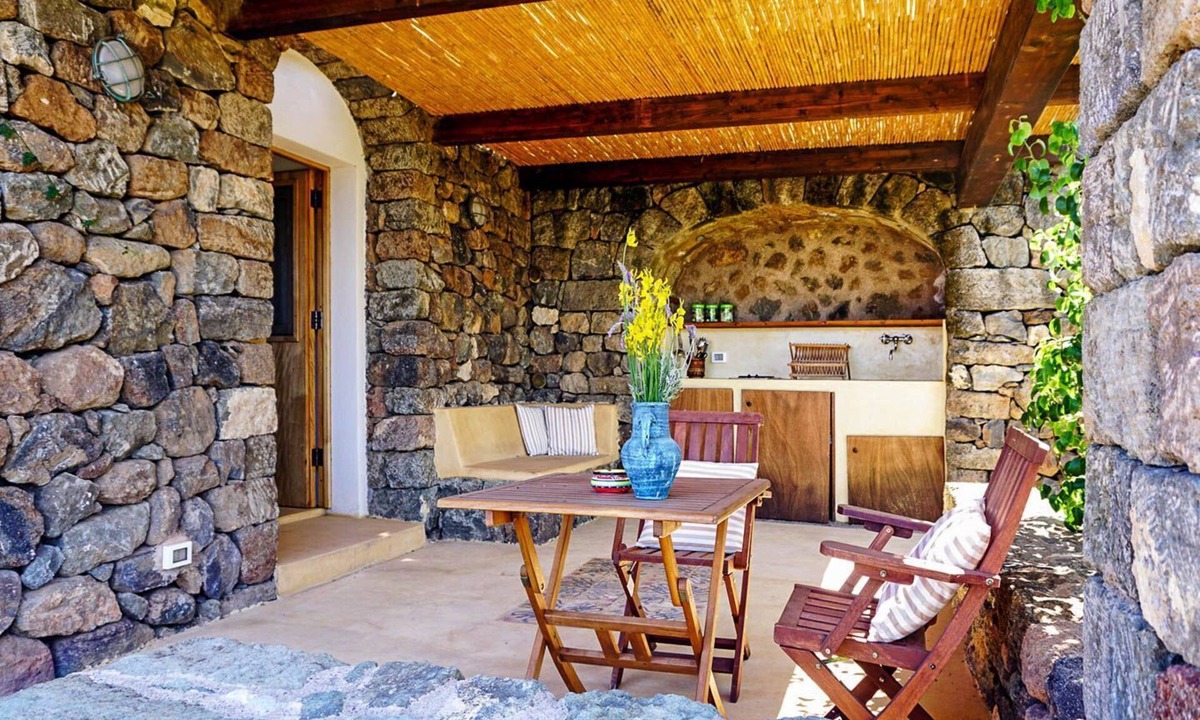 Pantelleria Apartment | Junior Suite - Dammuso Gelsomino