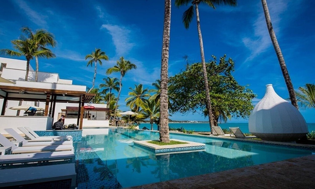 Munoz Hotel | Junior suite just steps from the beach