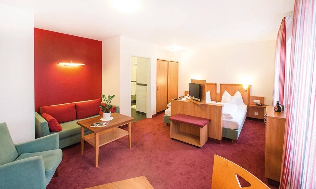 Veitshoechheim Apartment | Junior Suite with Kichenette