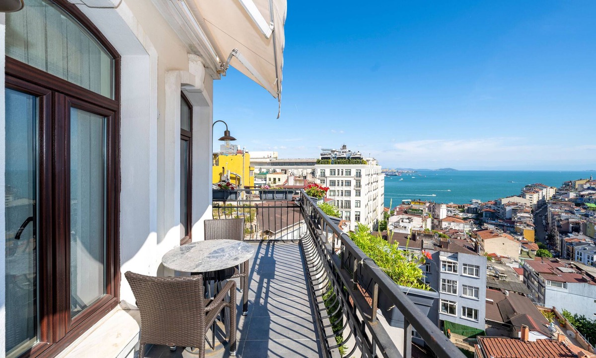 Gumussuyu Mahallesi Hotel | Juno Hotel Taksim