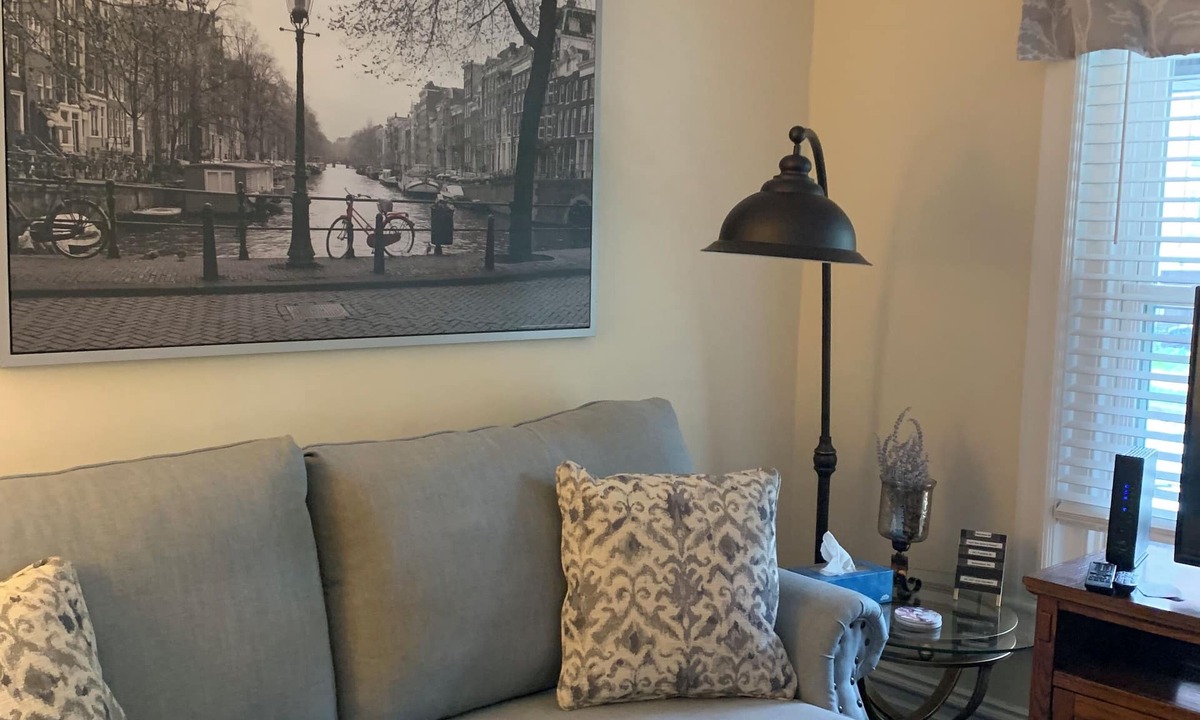 Bethlehem House | “Just Like Mom’s House” - close to downtown Bethlehem.