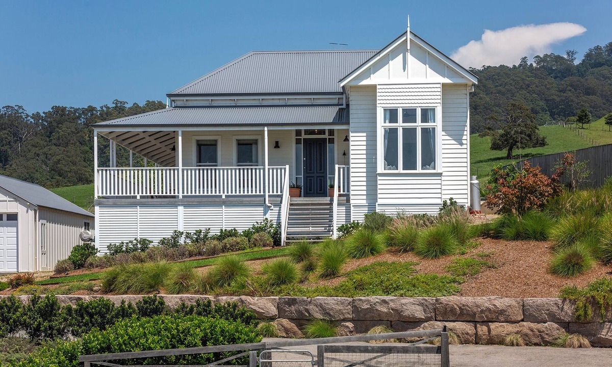 Berry House | Just Listed - Family friendly 4-bedroom property, spectacular rural views