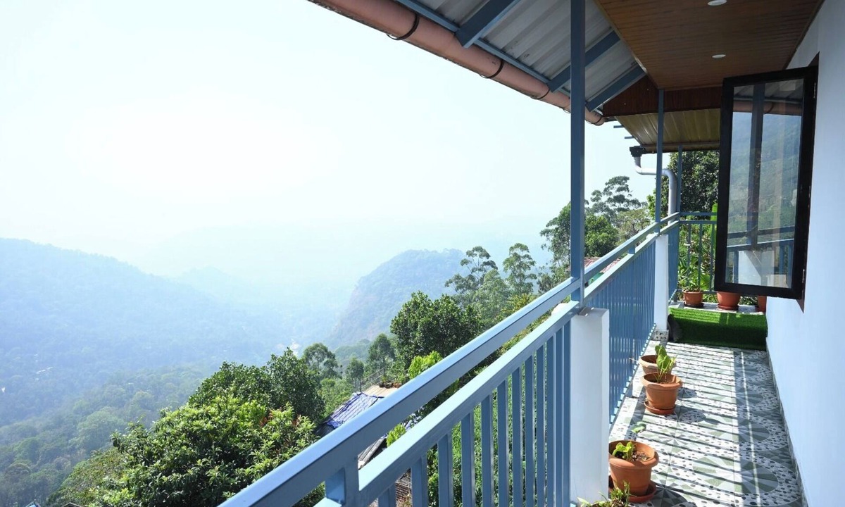 Pallivasal Hotel | Jyothys Bhavan Homestay