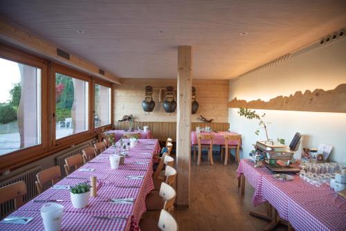 Buetschwil-Ganterschwil Hotel | Käse-Restaurant Berghof
