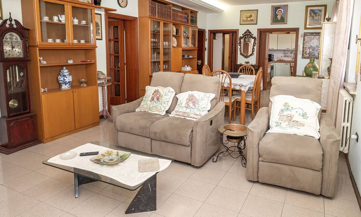 Castelfidardo Apartment | K02 - Castelfidardo, large three-room apartment with two bathrooms