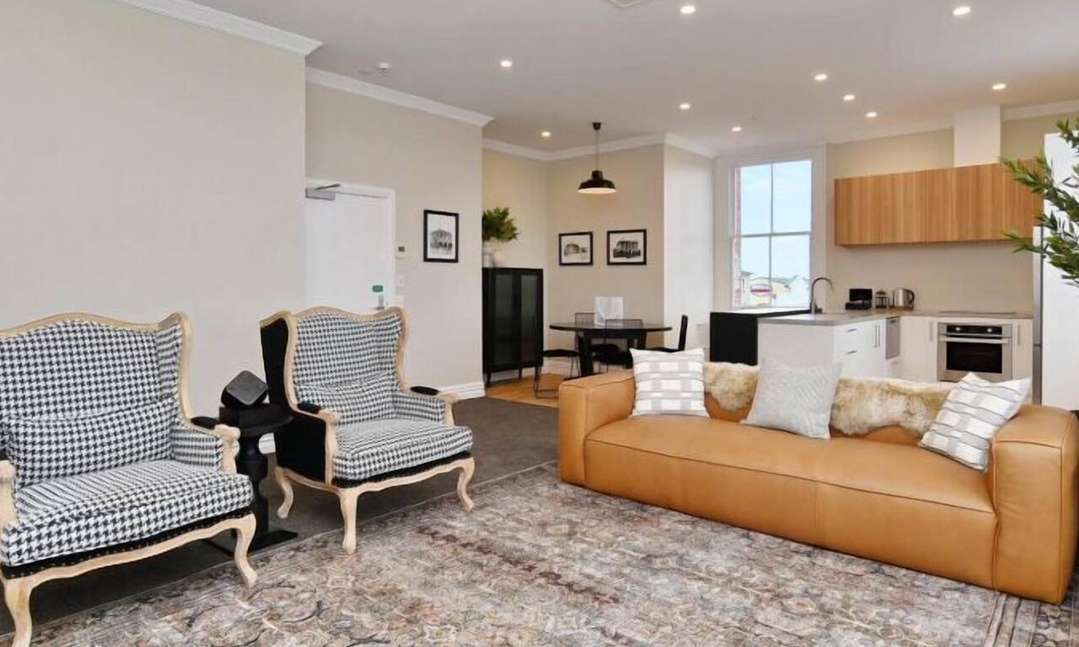 Kaiapoi Apartment | Kaiapoi Luxury Accommodation 2-Historic and Luxury Apartment in Kaiapoi