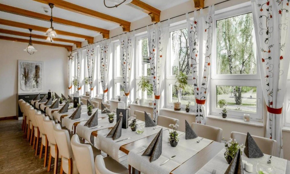Feldberger Seenlandschaft Apartment | Kaiserhof Feldberg by Belvilla Resorts-family Room