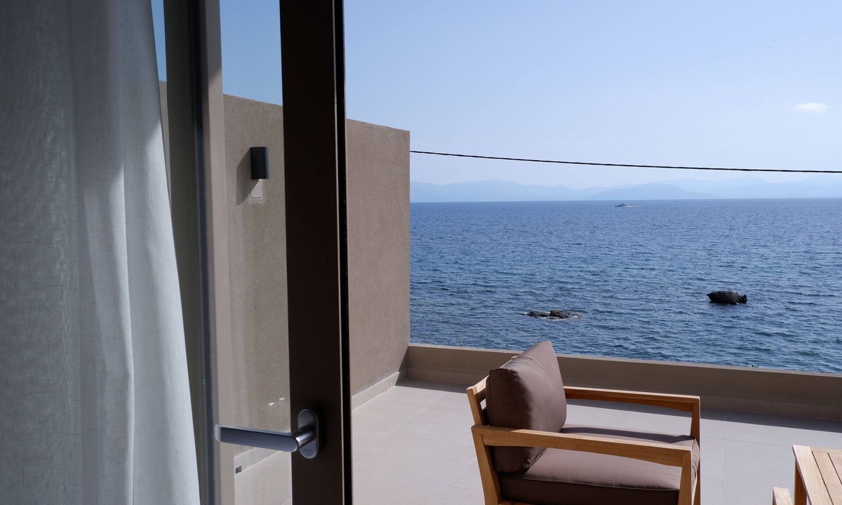 Barbati House | Kaiser Luxury Suites